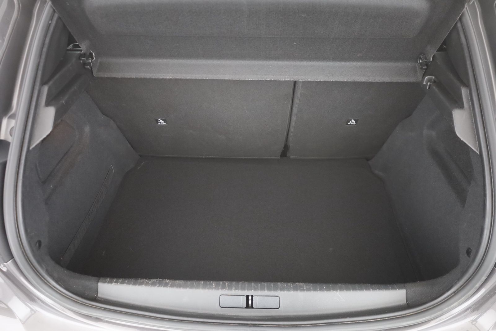Peugeot 208 GT-Line PureTech 100 Aut. - Samsaru's Car Outlet