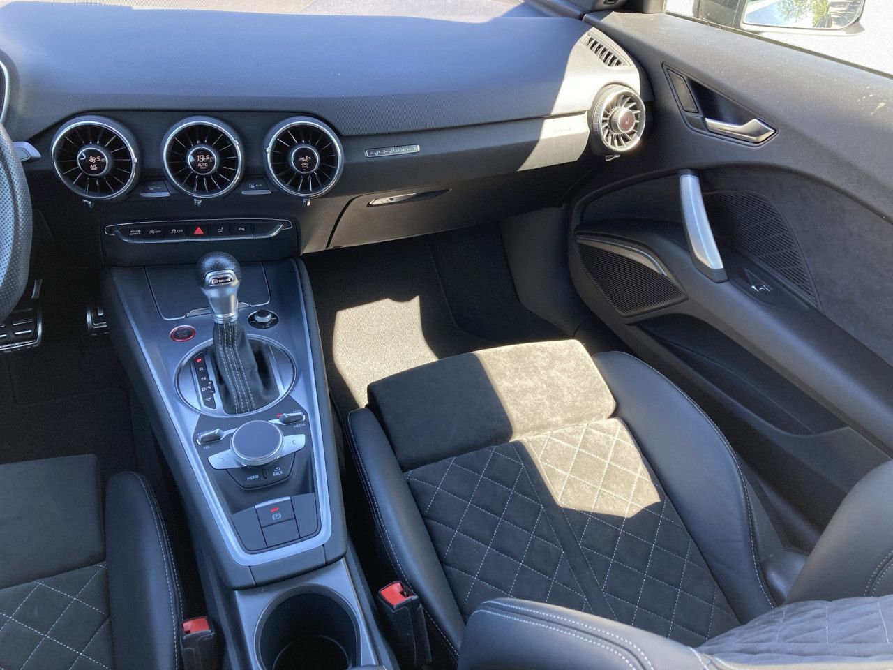 Audi TTS Coupe RFK LED B+O SpoSi SHZ CarPl Bluetooth
