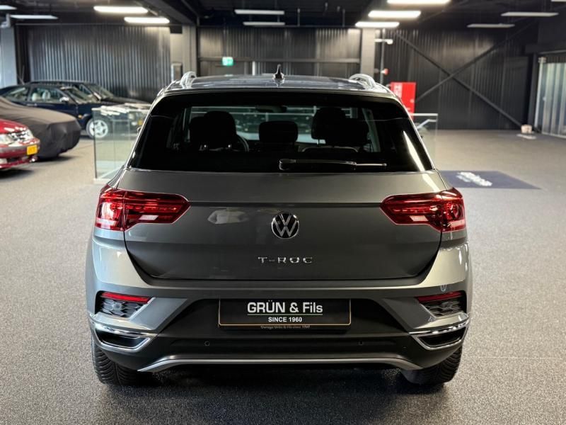 Volkswagen T-Roc 1.5 TSI SPORT - Samsaru's Car Outlet