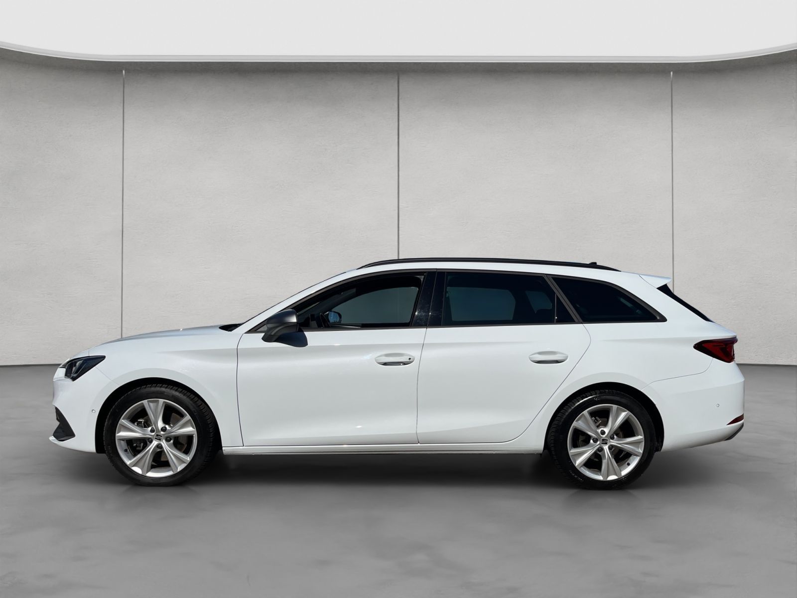 Seat Leon Sportstourer 2.0 TDI DSG FR AHK Kamera Navi