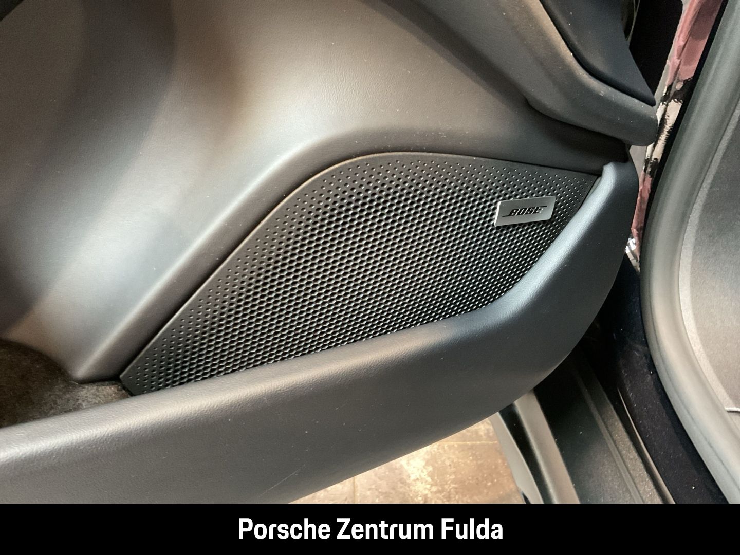 Porsche Taycan 4 Cross Turismo Performancebatterie+ BOSE
