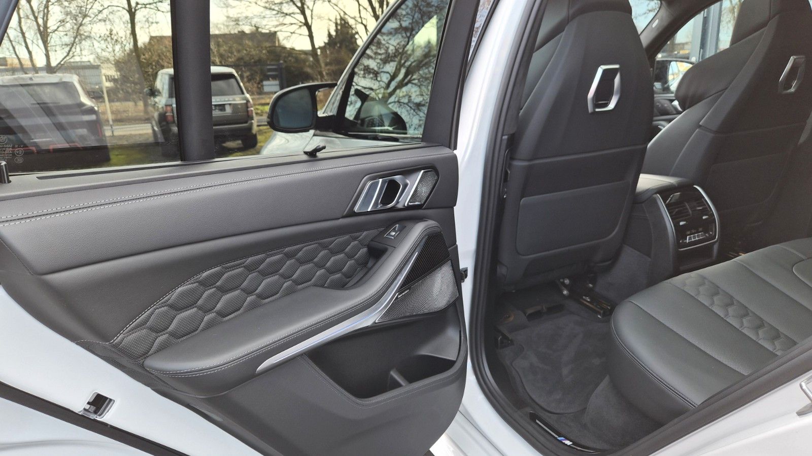 BMW X5 M Competition/AKRAPOVIC/B&W/SKY/M´DRIVERS/AHK