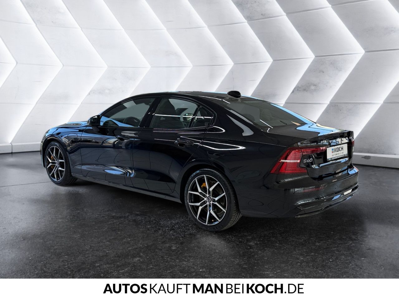 Volvo S60 T8 Plug-In AWD Polestar Engineered HIGH- END