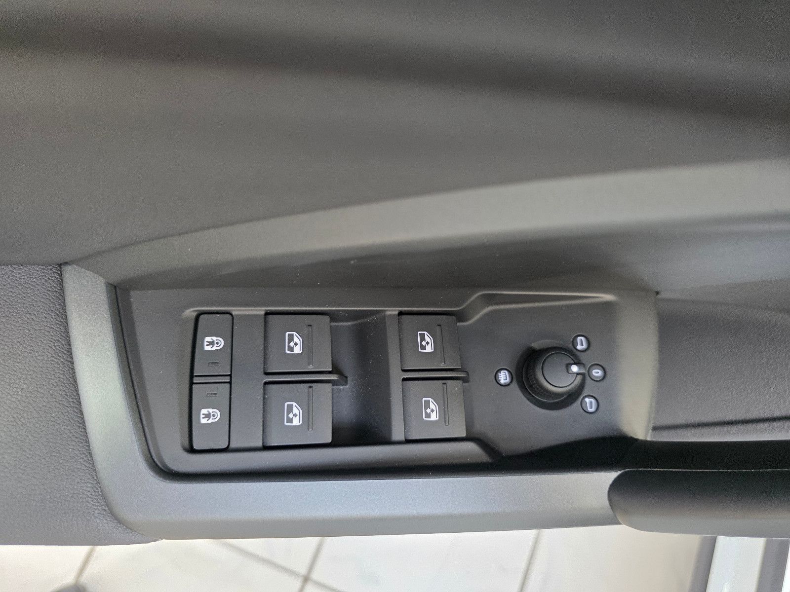 Audi Q3 Sportback 40 TFSI quattro S Line - Samsaru's Car Outlet