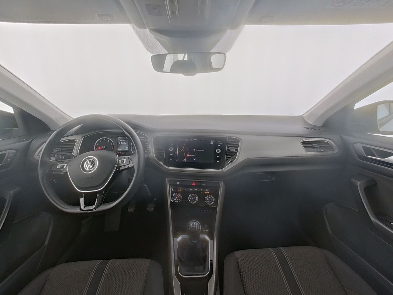Volkswagen T-Roc Style - Samsaru's Car Outlet
