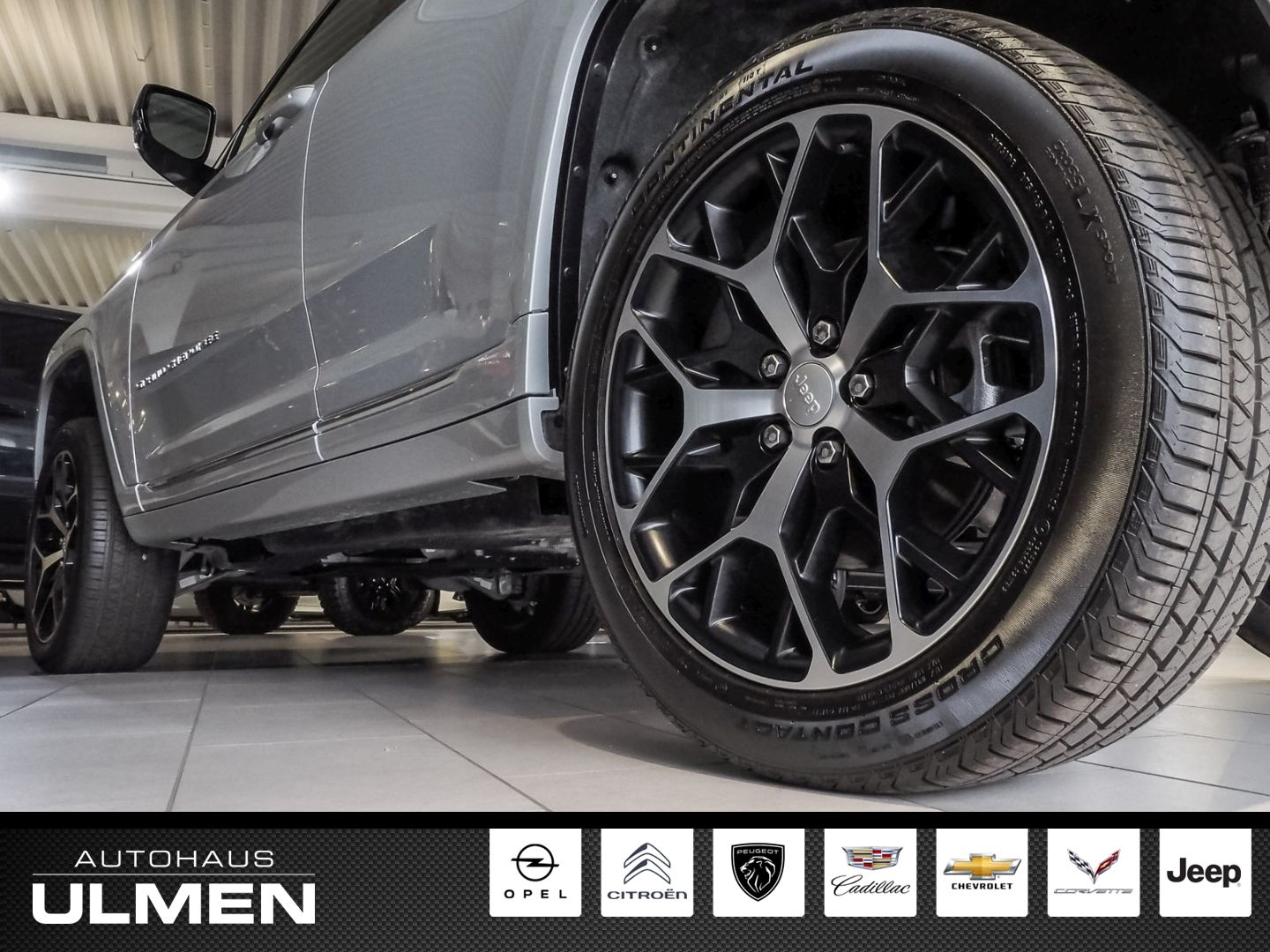 Jeep Grand Cherokee 5.7 V8 Summit Reserve Luftfahrwer