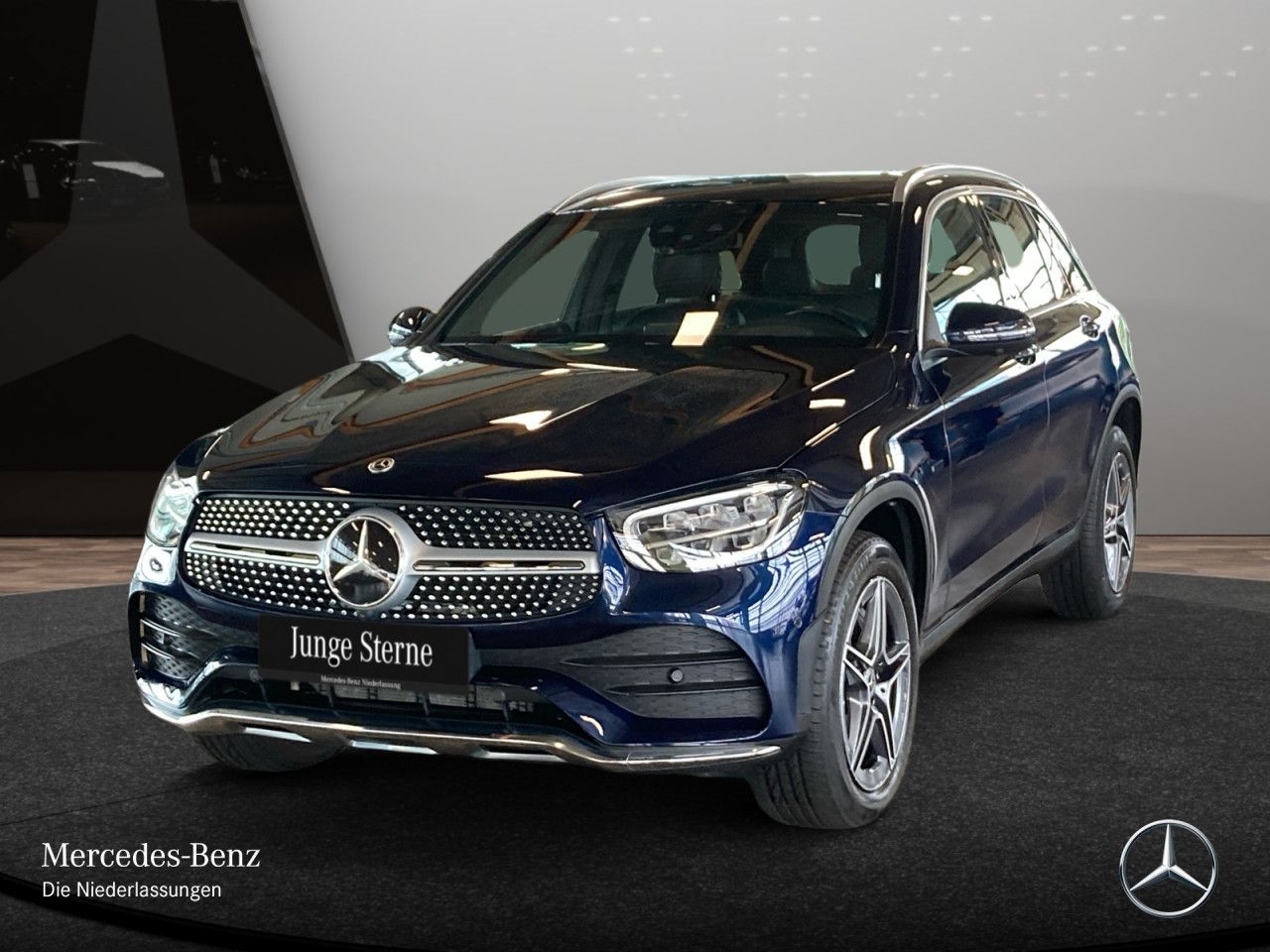 Mercedes-Benz GLC 300 e 4M AMG - Samsaru's Car Outlet