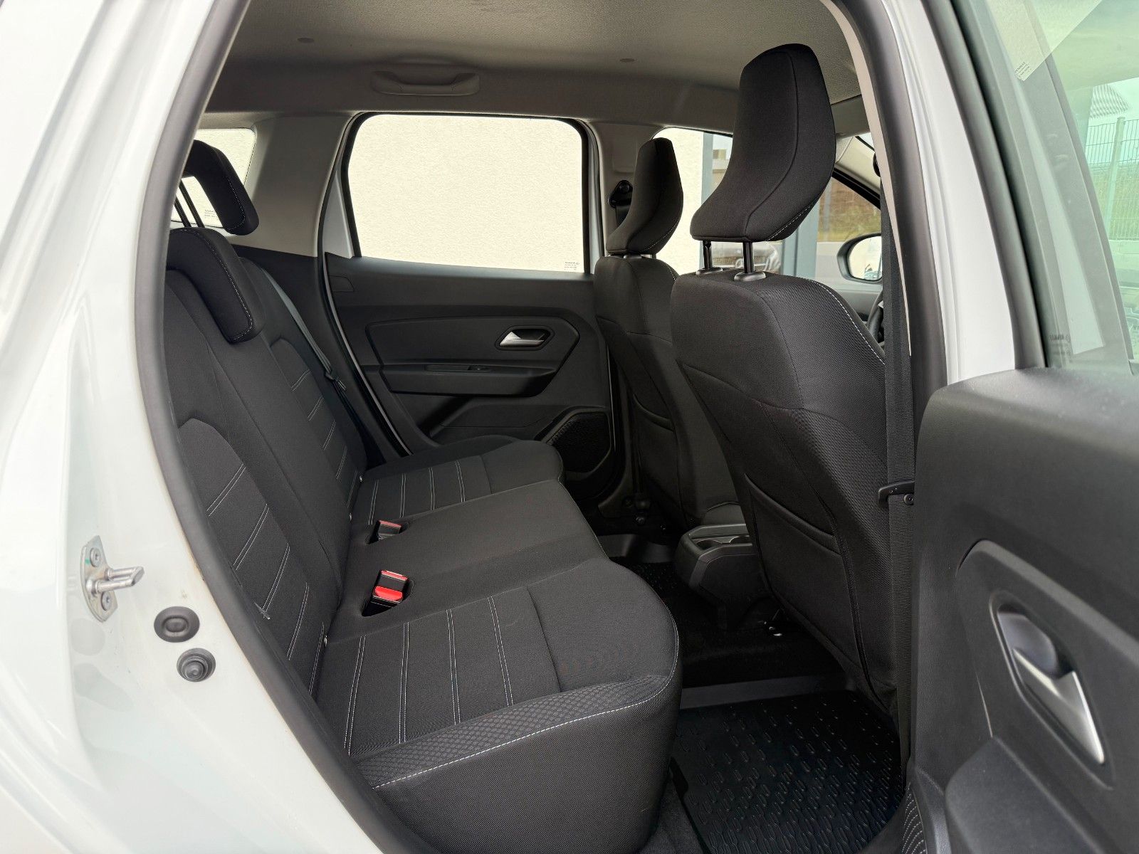 Dacia Duster II Expression 4WD - Samsaru's Car Outlet