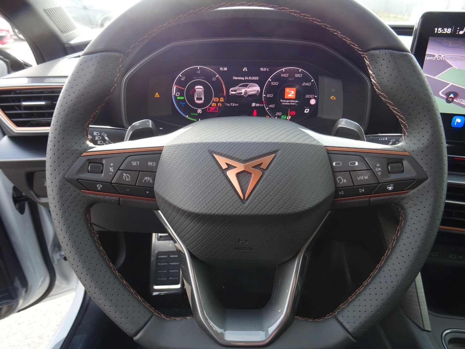 Cupra Leon Sportstourer VZ 1.4 e-HYBRID DSG - Samsaru's Car Outlet