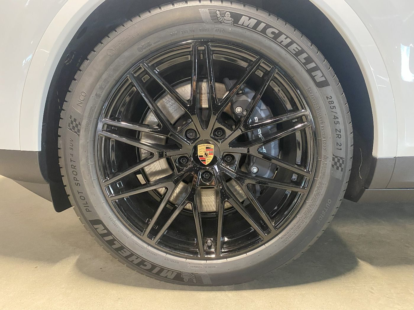 Porsche Cayenne E-Hybrid Coupe | Sportabgas | Panorama |