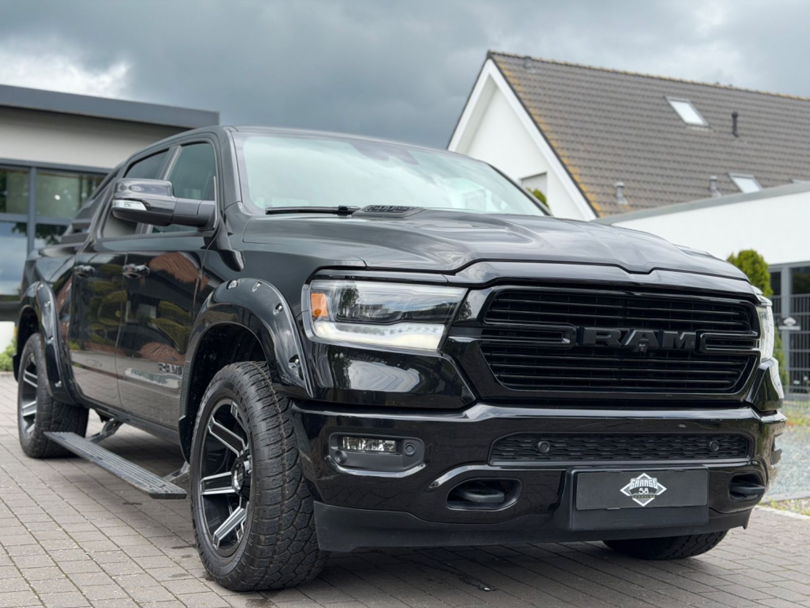 Dodge RAM 1500 5.7 Laramie Sport/Night/Sport-Aga/LPG