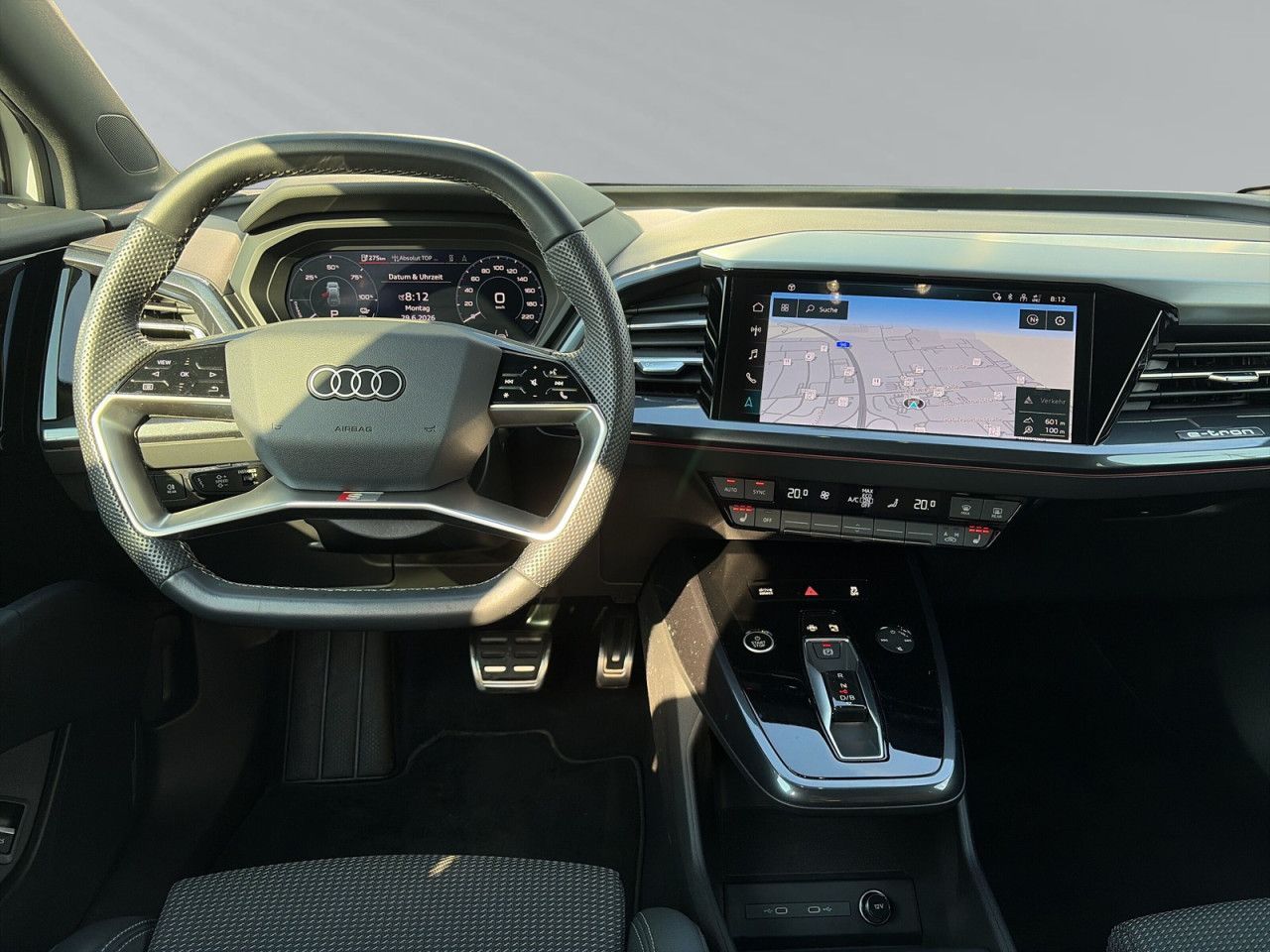Audi Q4 e-tron 45 quattro S line AHK ACC Matrix Kam.