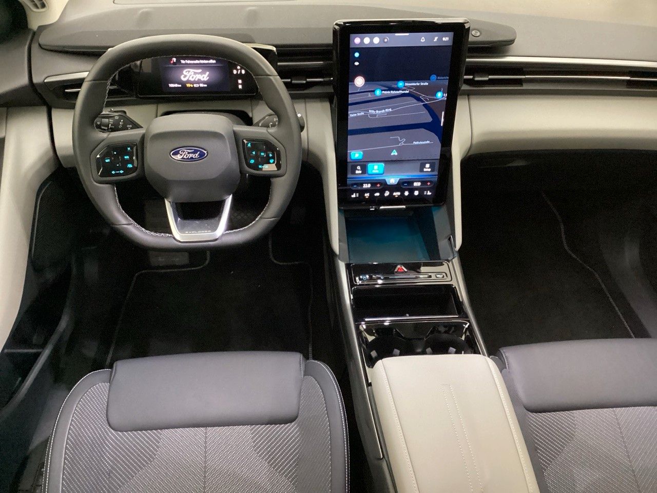 Ford Explorer AWD 79kWh Auto./360-KAMERA/ACC/HEAD-UP/