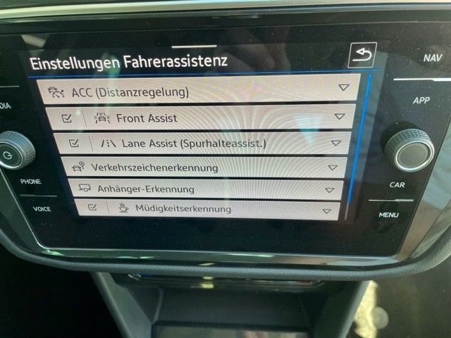 Volkswagen Tiguan 1.5 l TSI Active - Samsaru's Car Outlet