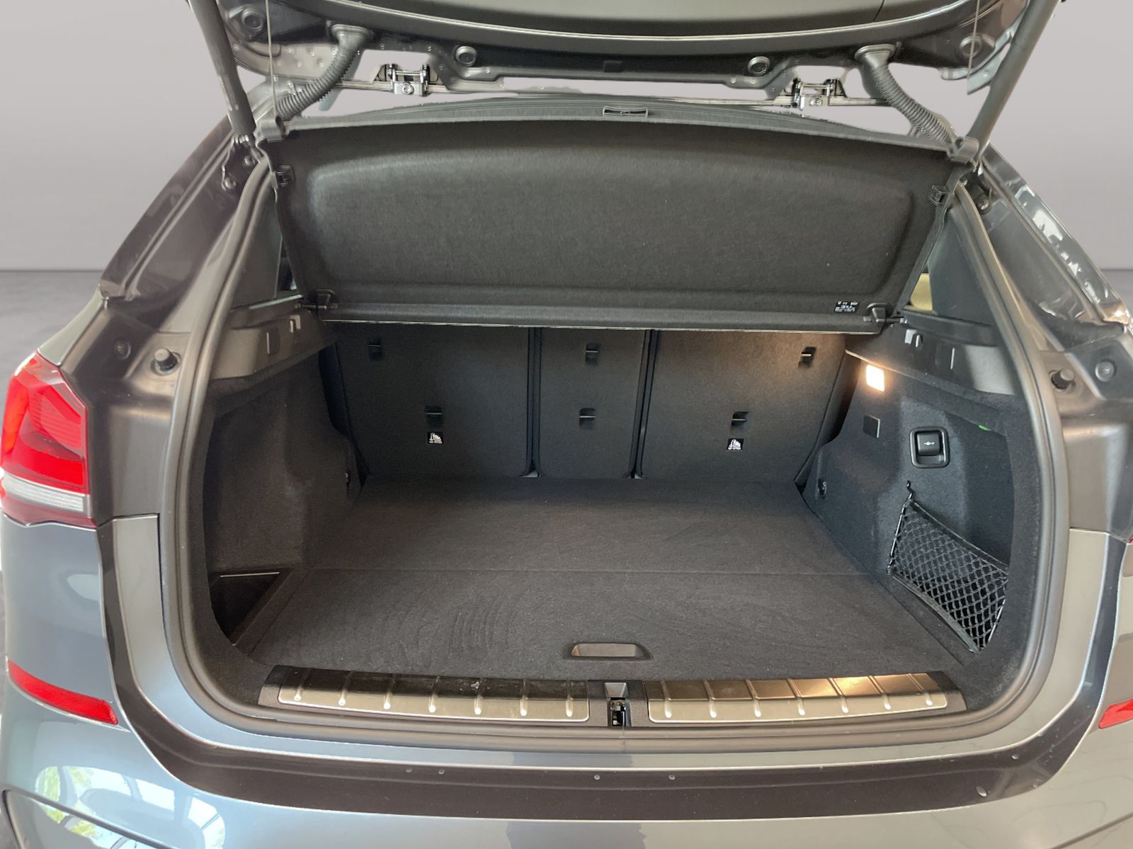 BMW X1 xDrive25e M Sport - Samsaru's Car Outlet