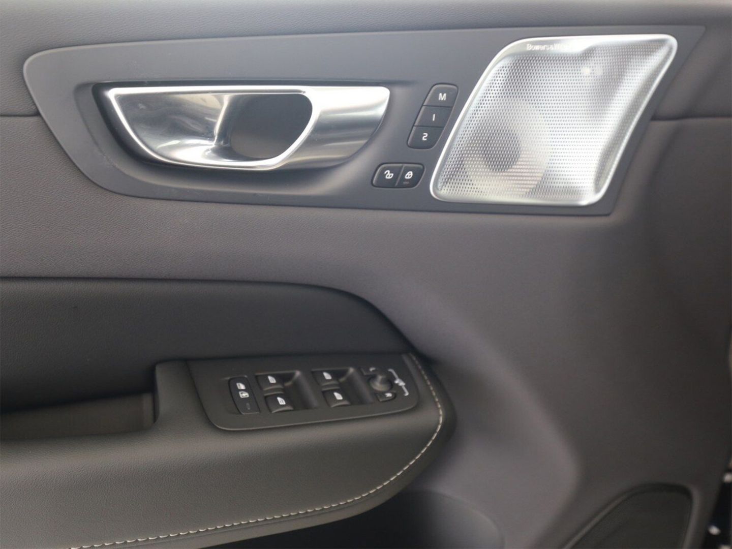 Volvo XC60 T6 Plus AWD - Samsaru's Car Outlet