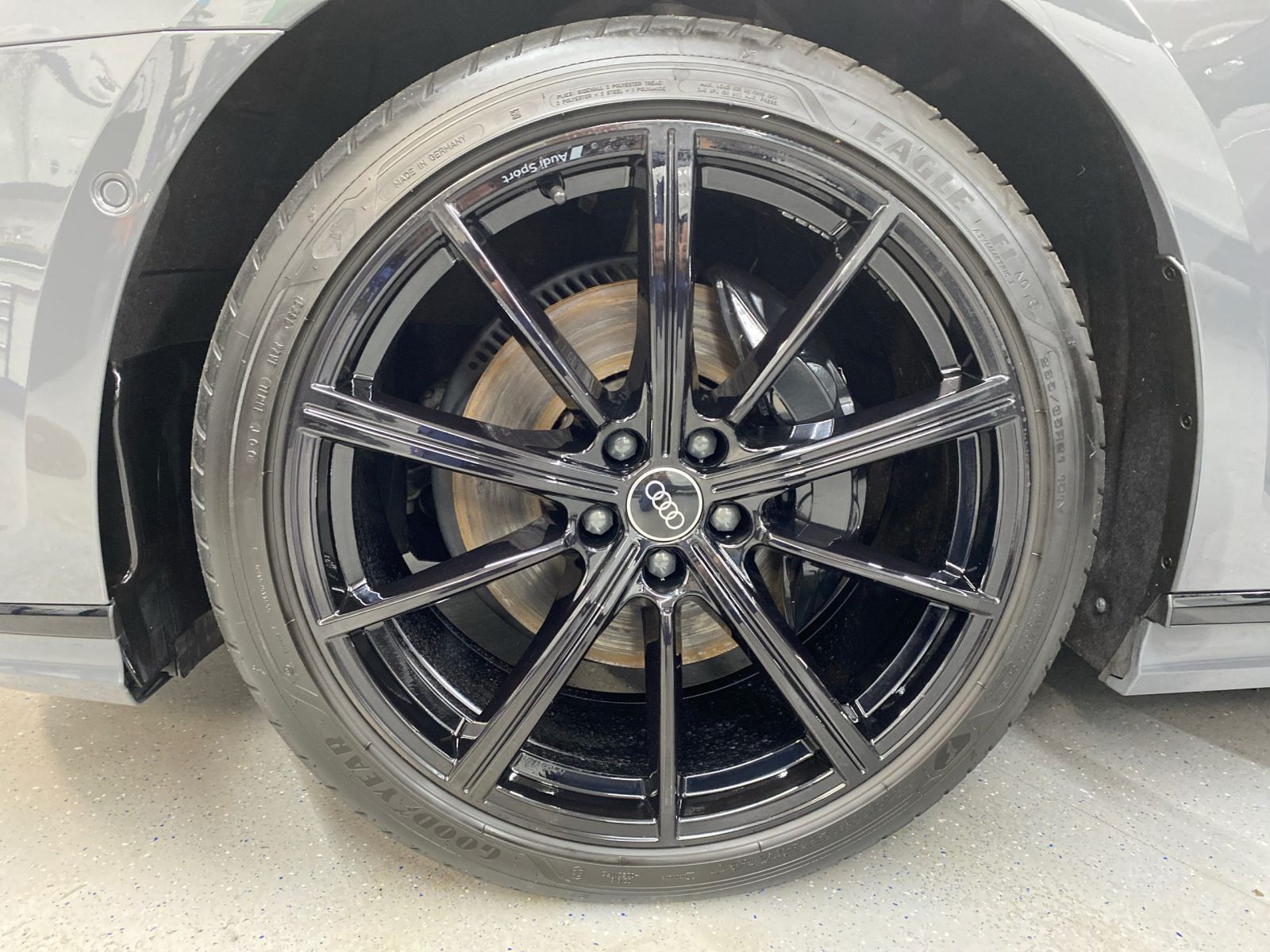 Audi A8 50 TDI quattro S-line - Samsaru's Car Outlet