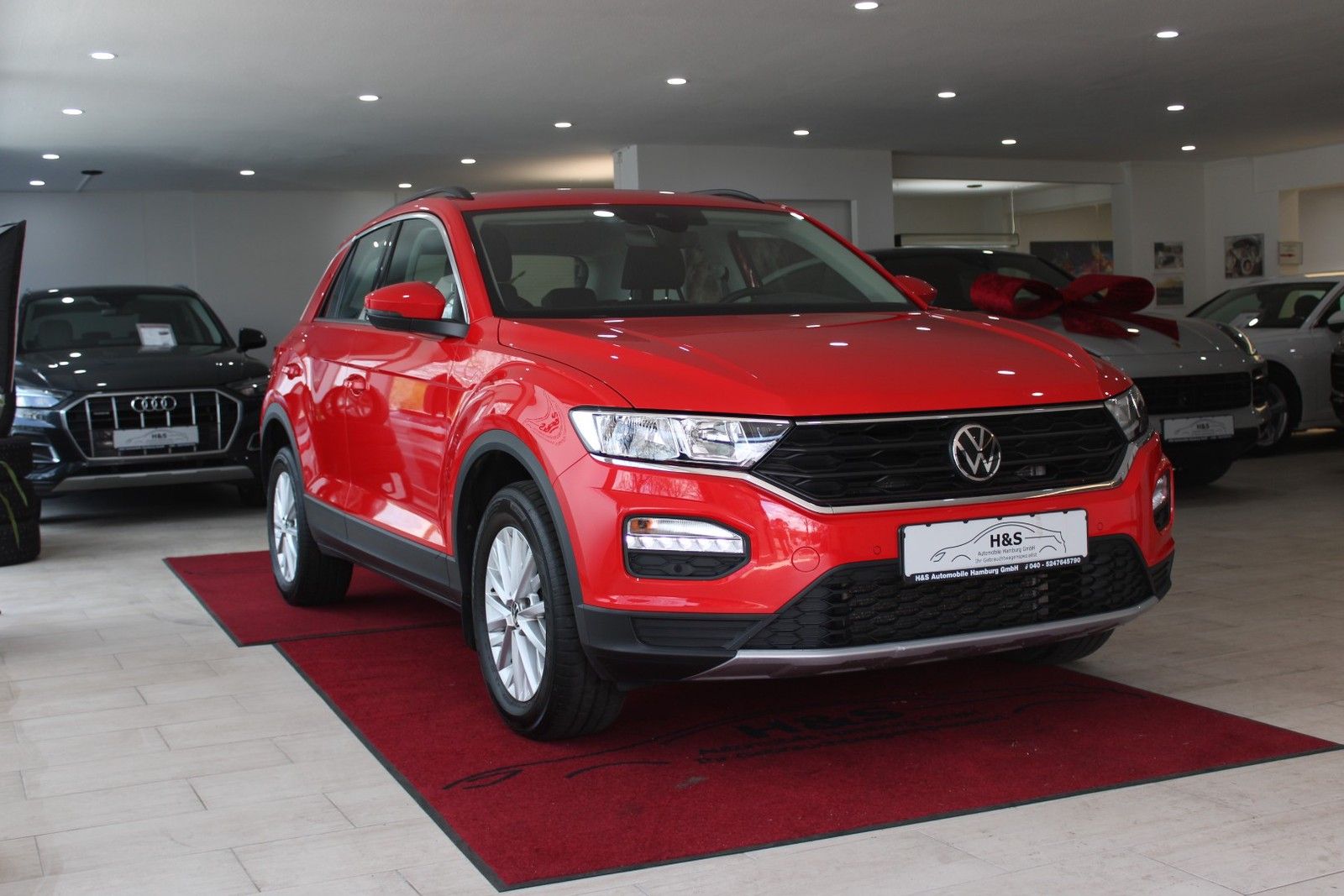 Volkswagen T-Roc 1.5 TSI Style - Samsaru's Car Outlet