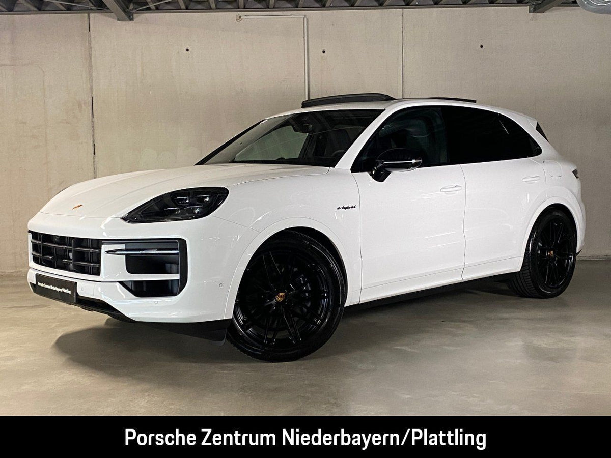 Porsche Cayenne E-Hybrid Black Edition | InnoDrive | AHK