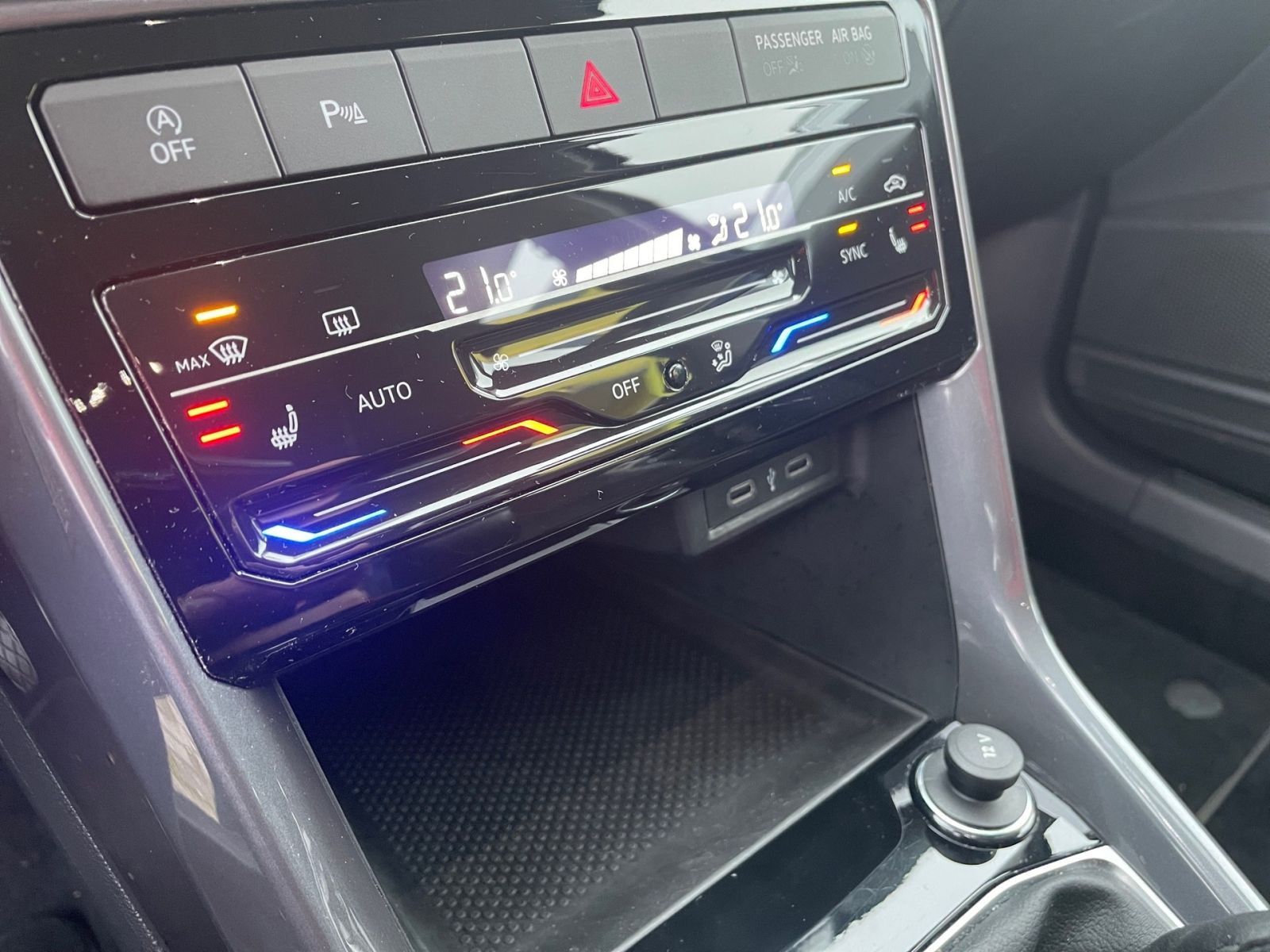Volkswagen T-Cross Style 1.0 l TSI - Samsaru's Car Outlet