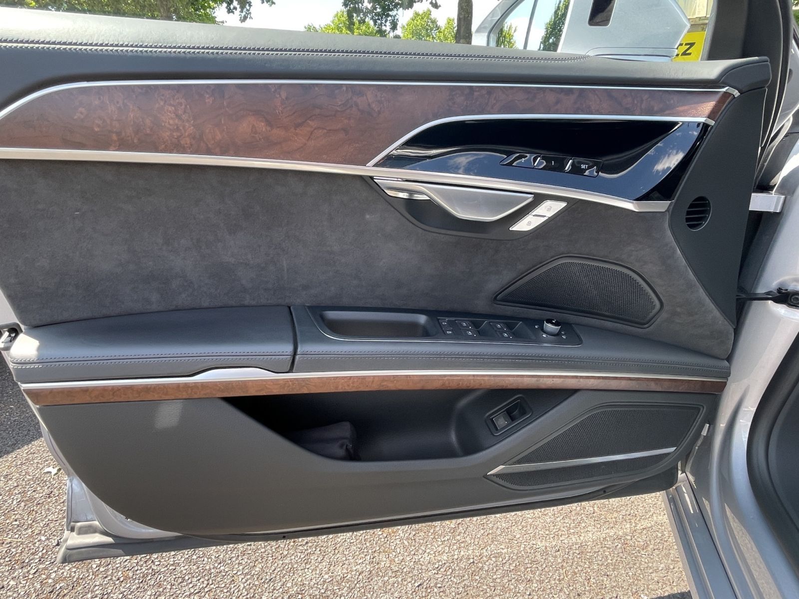 Audi A8 Lang 50 TDI qu. - Samsaru's Car Outlet