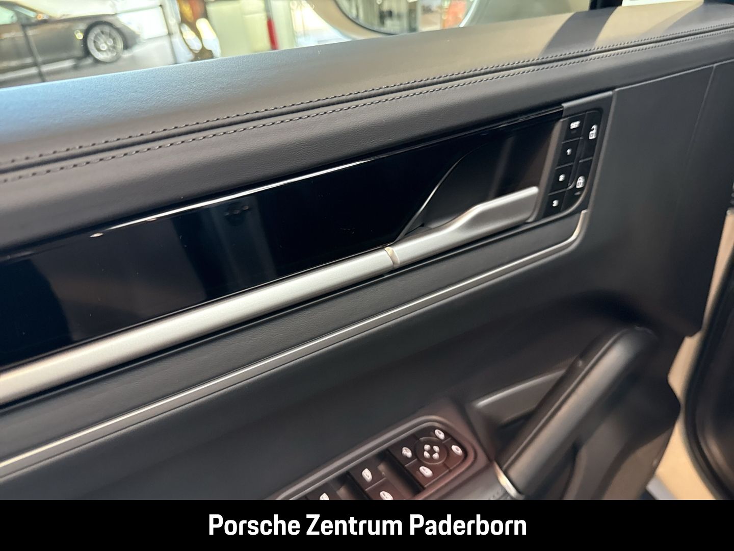 Porsche Cayenne E-Hybrid HA-Lenkung Nachtsicht InnoDrive