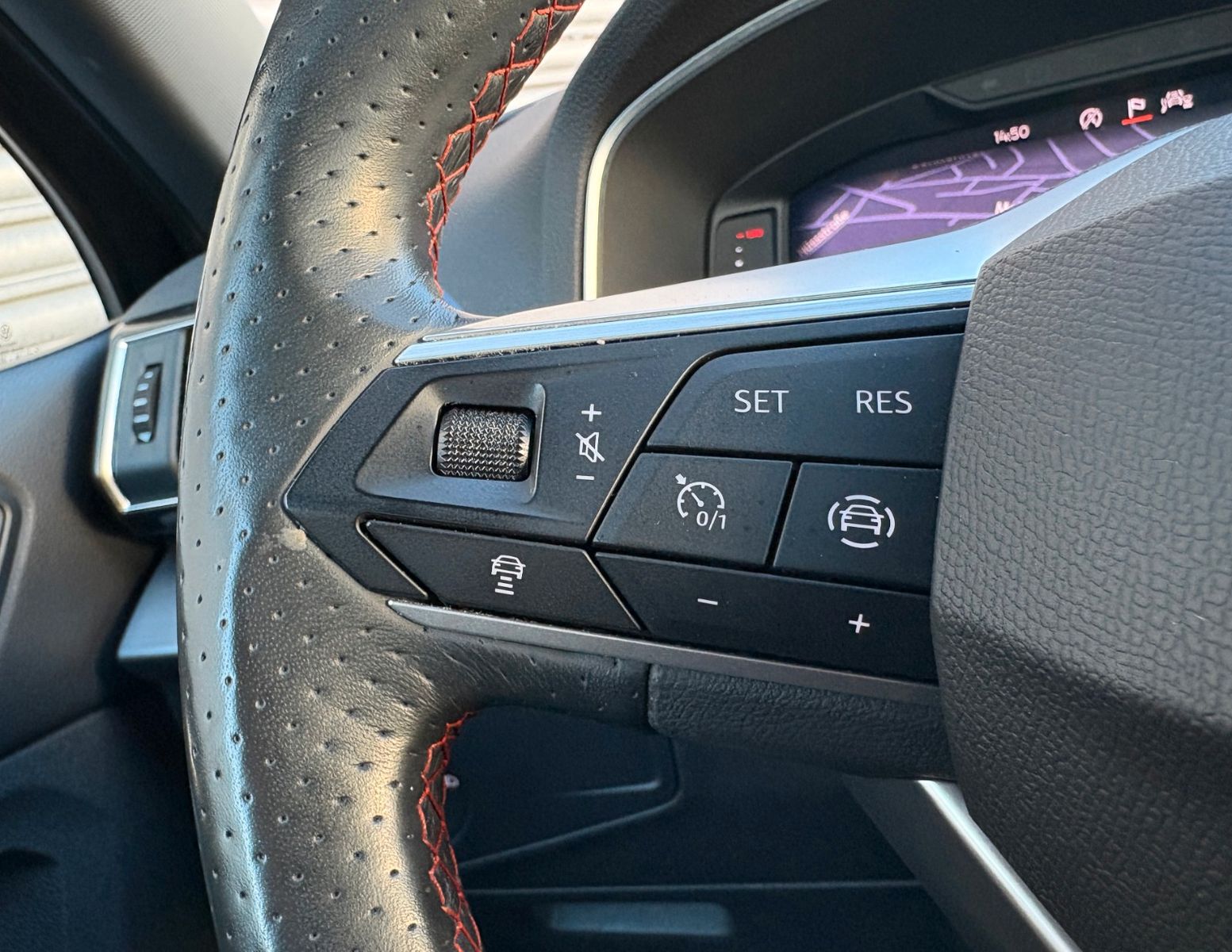 Seat Tarraco FR 4 Drive *7-SITZE*NAV*KAM*LED*ACC*AHK*