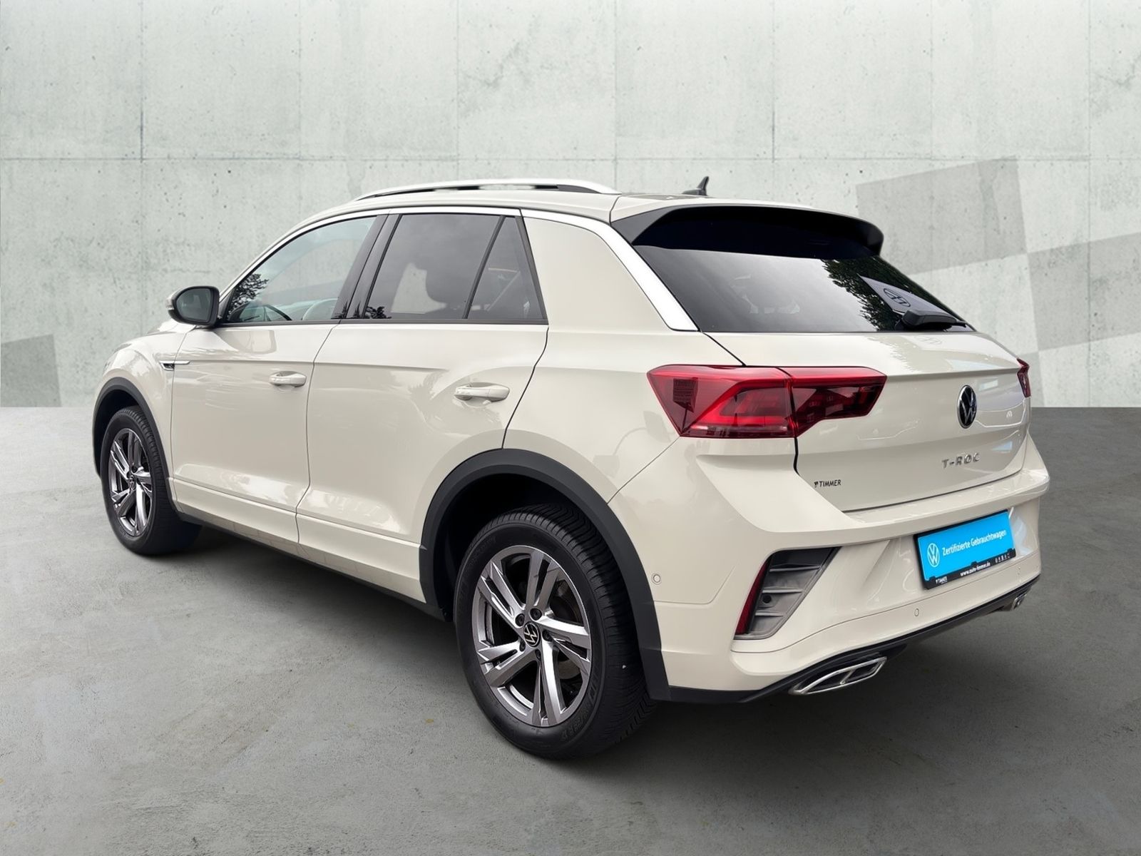 Volkswagen T-Roc 1.5 TSI R-LINE - Samsaru's Car Outlet