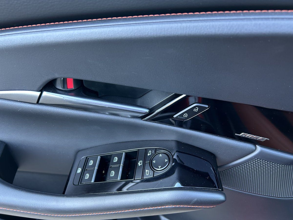 Mazda CX-30 2.5L e-SKYACTIV G 140ps 6AT FWD Nagisa