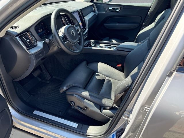 Volvo XC60 Plus Dark B4 Diesel 20''LM Standhz 360kam D