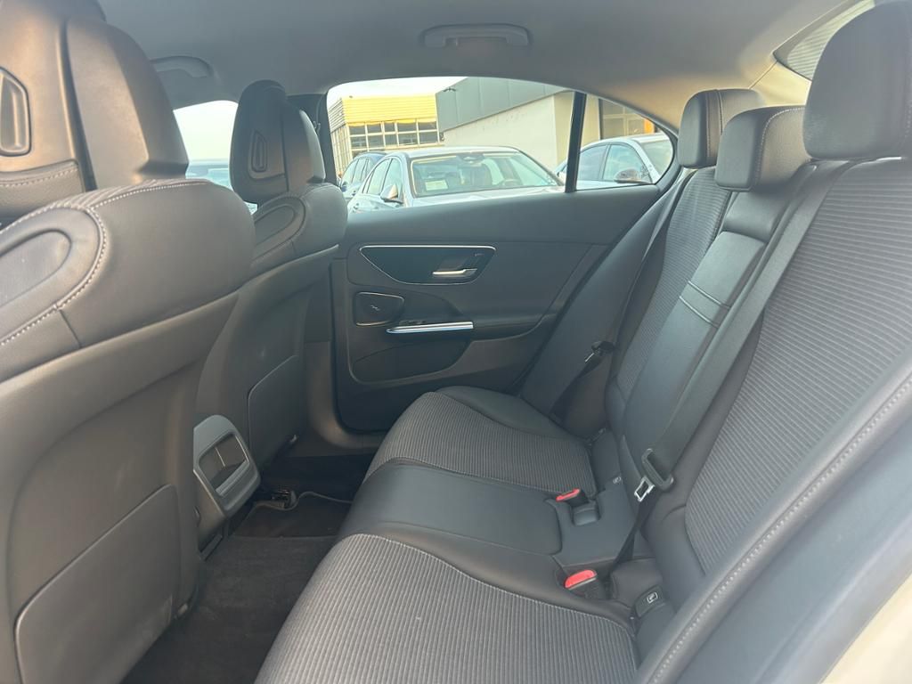 Mercedes-Benz C 200 4M - Samsaru's Car Outlet