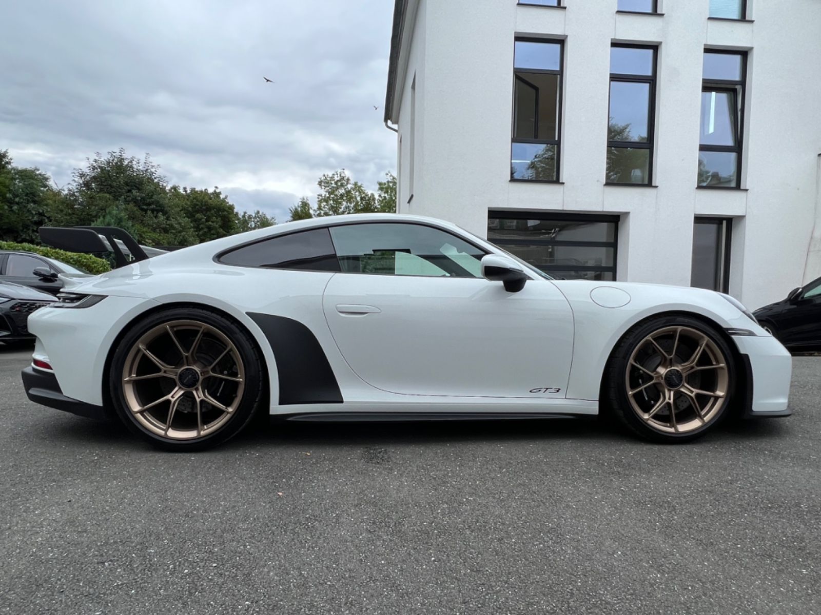Porsche 911 GT3 - Samsaru's Car Outlet