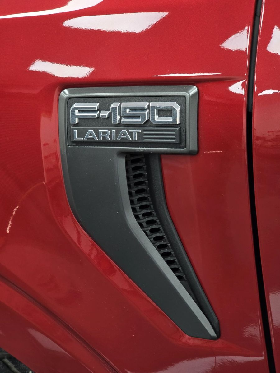 Ford F 150 Lariat - Samsaru's Car Outlet