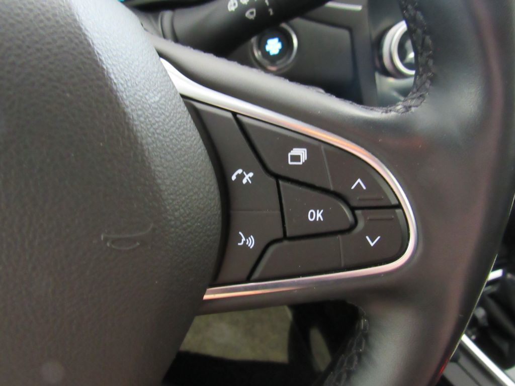 Renault Megane Grandtour ZEN E-TECH Plug-in - Samsaru's Car Outlet