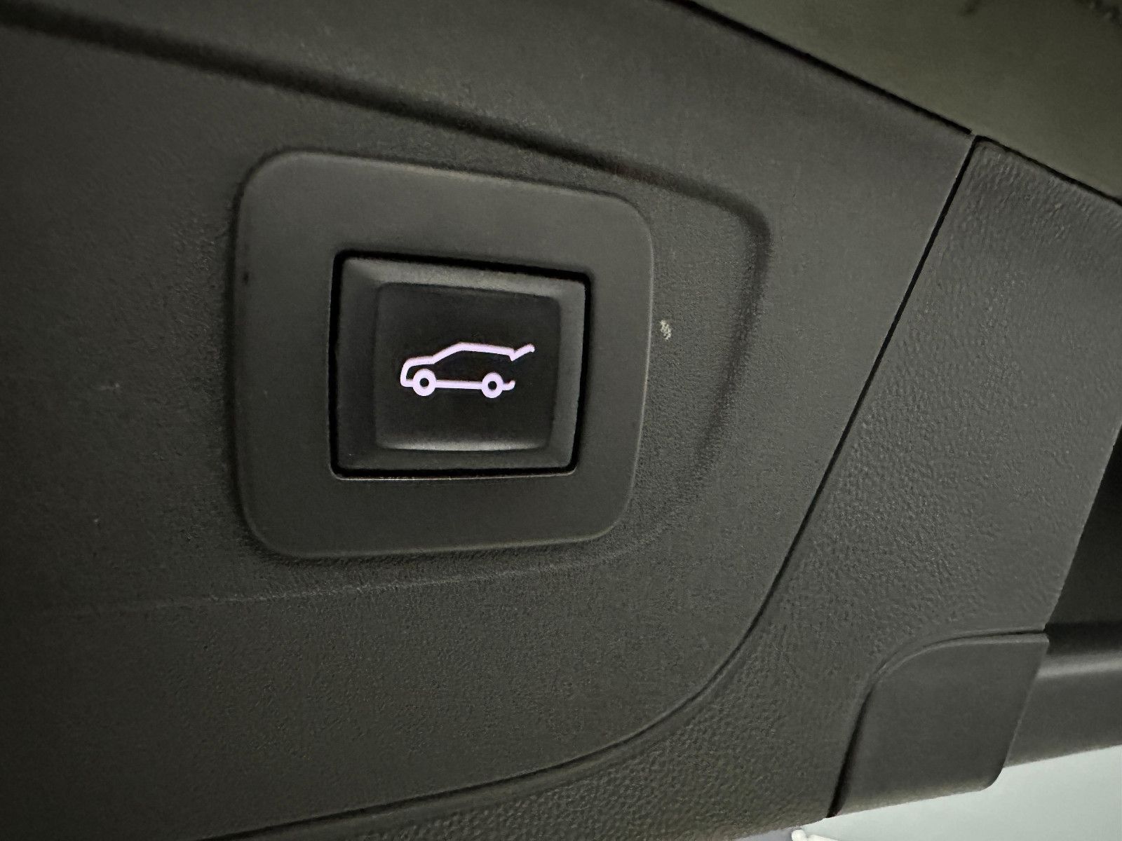 Opel Insignia B Sports Business - Samsaru's Car Outlet
