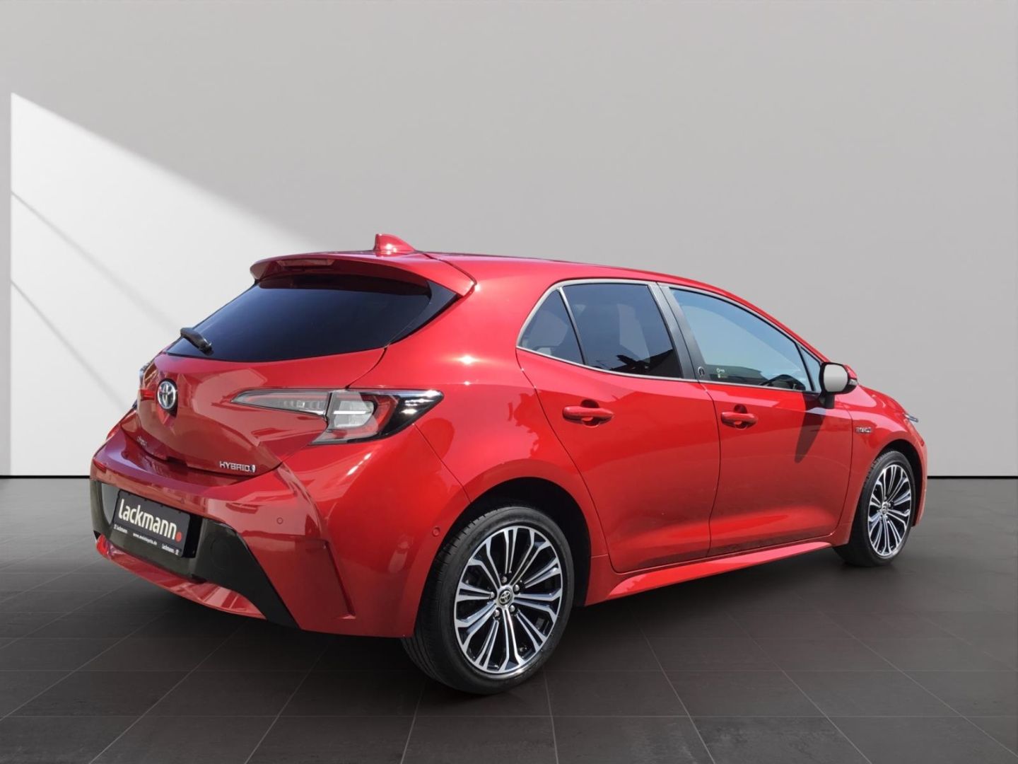 Toyota Corolla 1.8 Hybrid - Samsaru's Car Outlet