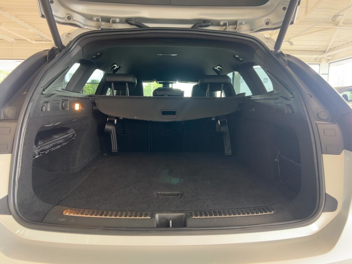 Opel Insignia 2.0 CDTI Elegance - Samsaru's Car Outlet