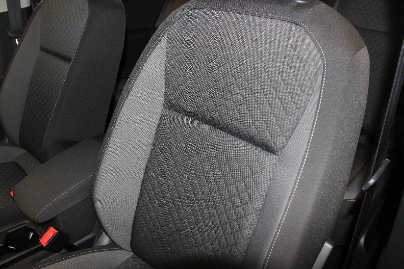 Volkswagen Tiguan 1.5 TSI DSG - Samsaru's Car Outlet