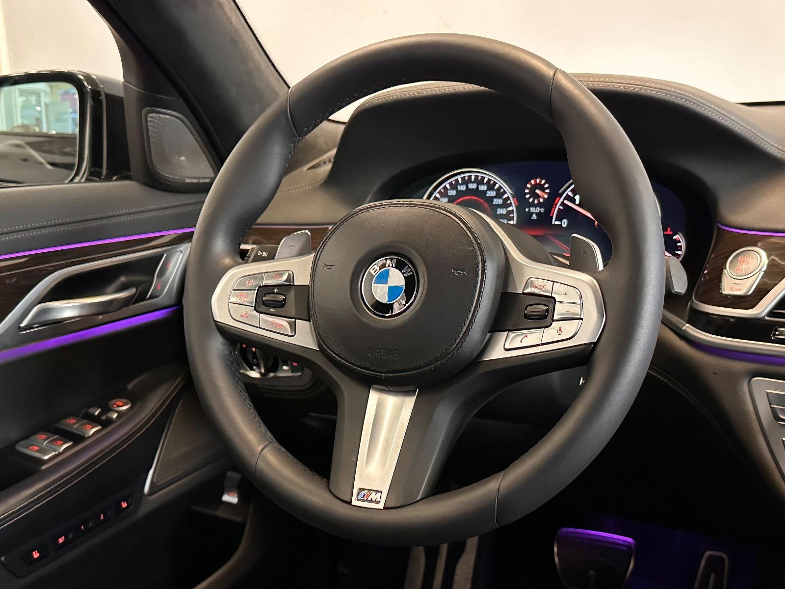 BMW 730d xDrive M-Sport *Soft-Close*Harman*Massage*