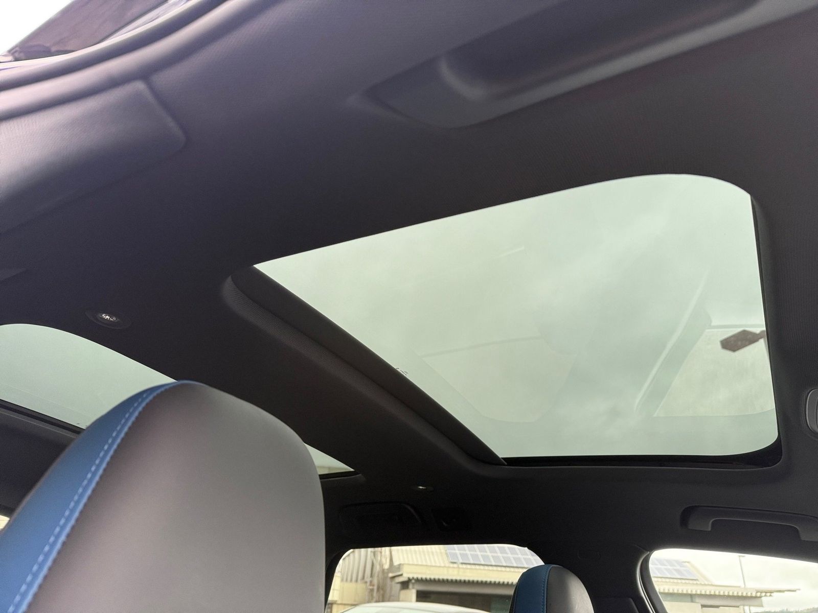 Audi RS 6 Avant INDIVIDUAL*STANDHZG*360°CAM*PANO*LASE