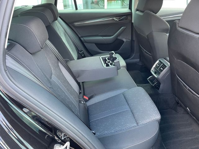 Skoda Octavia Combi First Edition 2.0 TDI DSG - Samsaru's Car Outlet