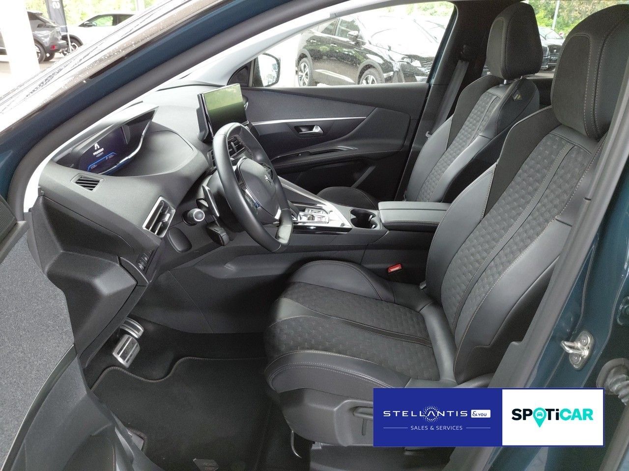 Peugeot 3008 Hybrid 225 Roadtrip *Standhzg.*Navi*LED*RFK