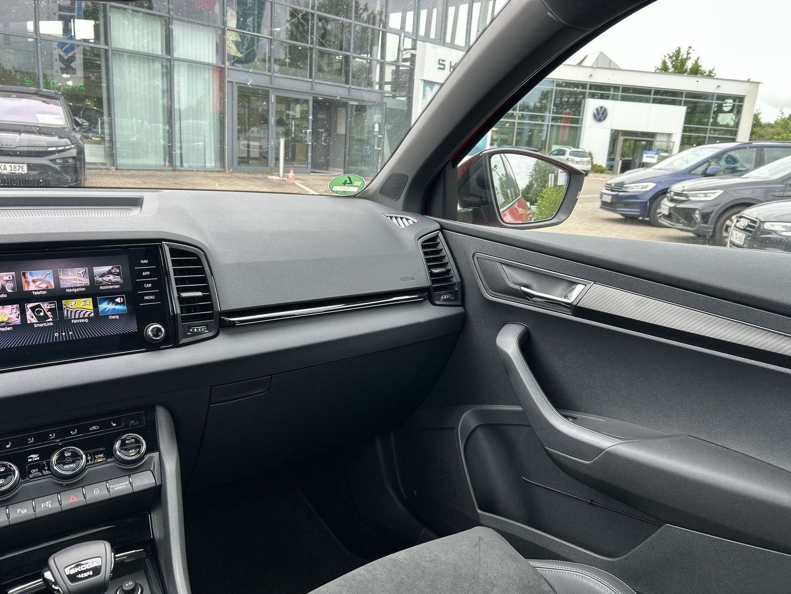 Skoda Karoq 2.0 TSI Sportline Pano Matrix ACC AHK LED