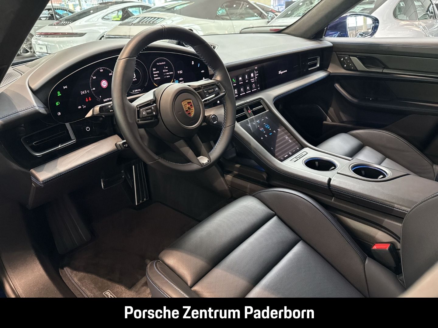 Porsche Taycan Turbo S Cross Turismo Burmester Panorama