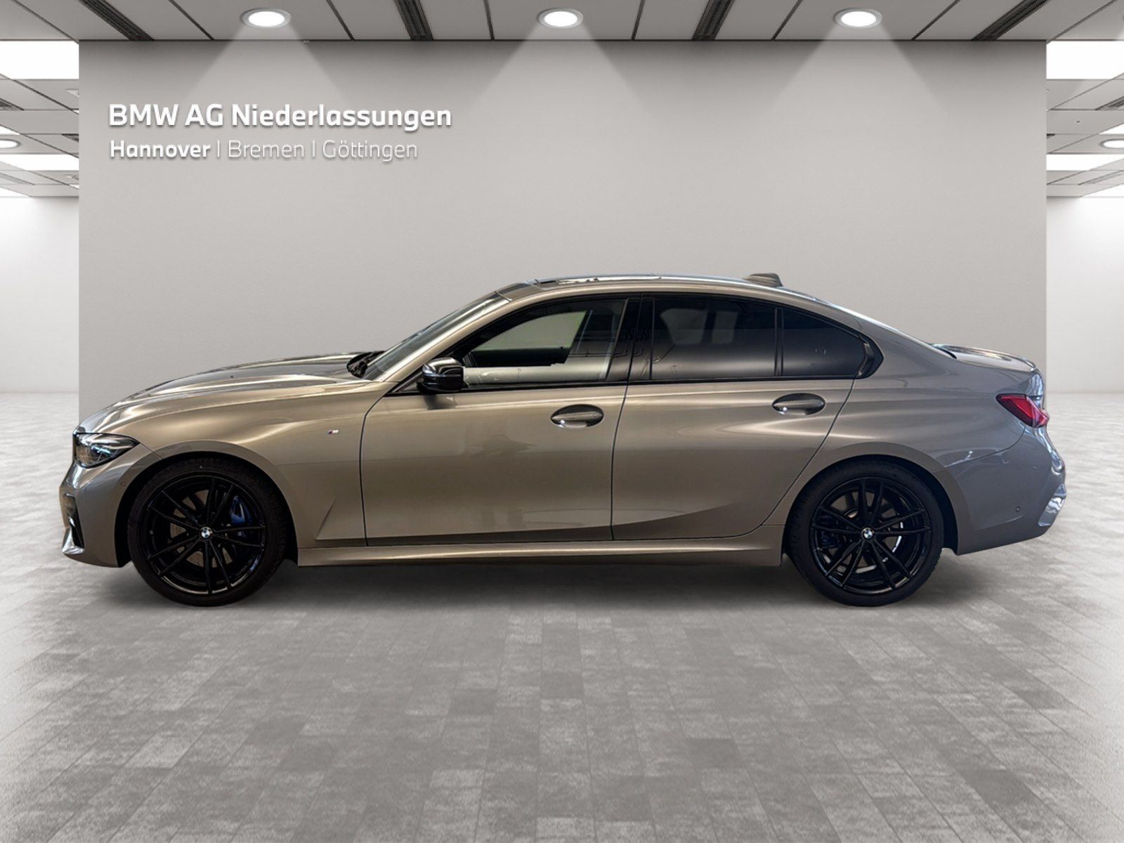 BMW 330i Limousine M Sport - Samsaru's Car Outlet