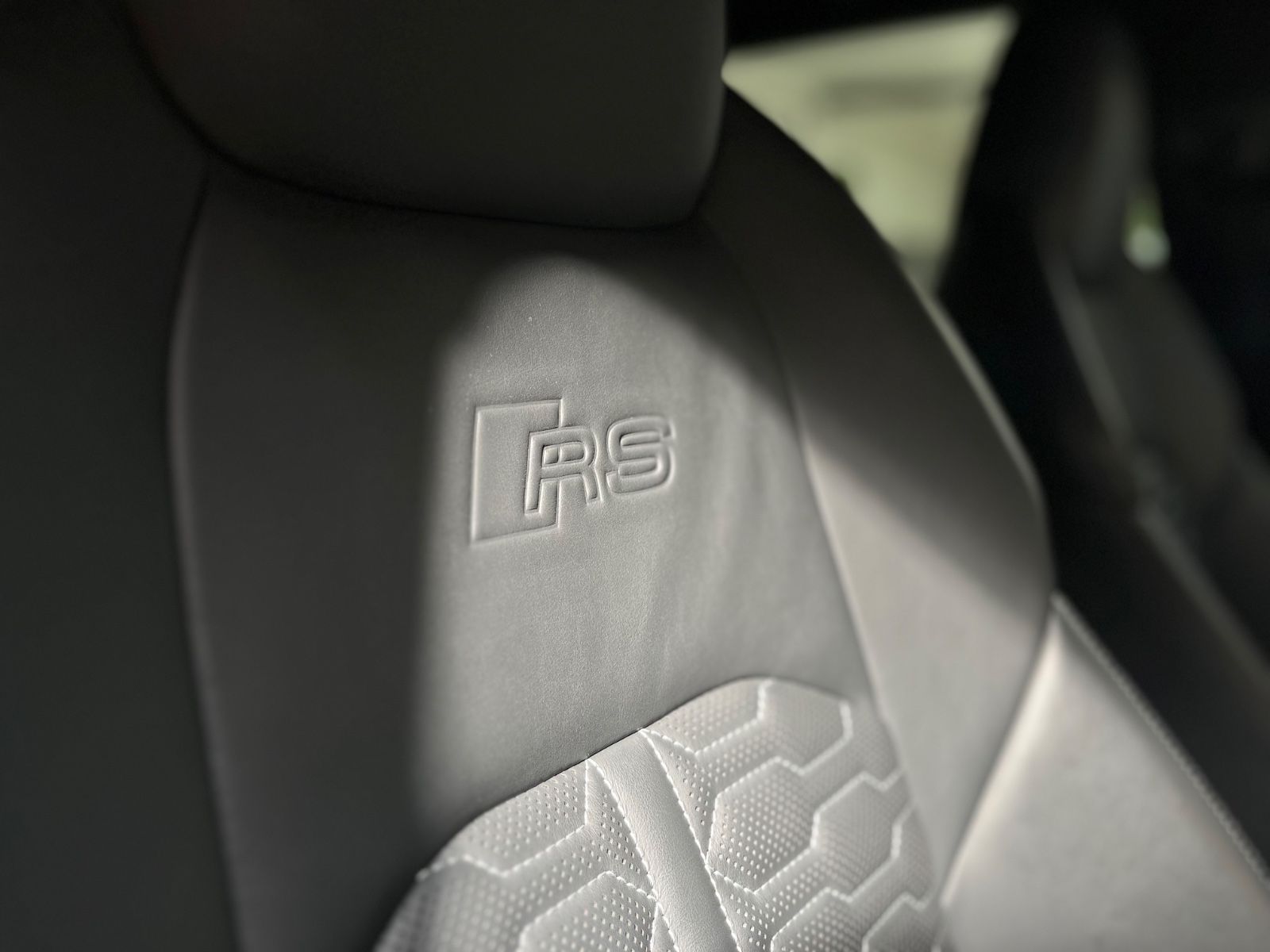 Audi RS6 Avant 4.0 TFSI quattro *HUD*SOFT*KERAMIK*SH*
