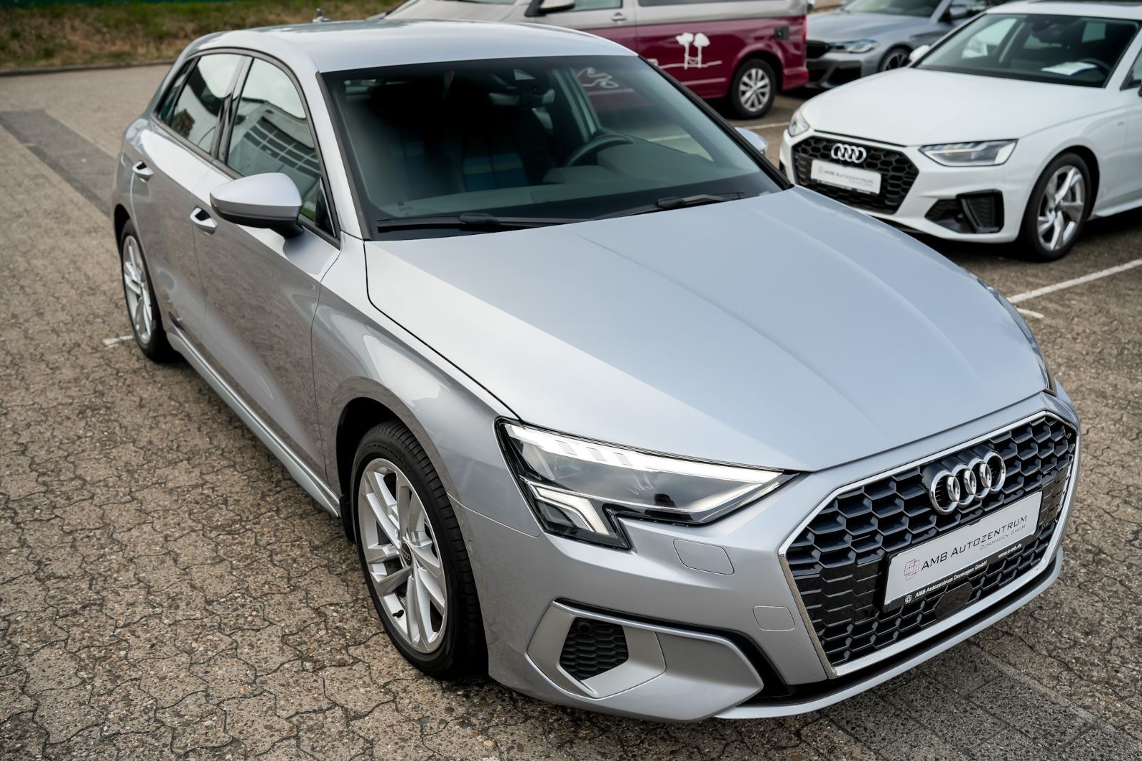 Audi A3 Sportback 35 TFSI advanced - Samsaru's Car Outlet