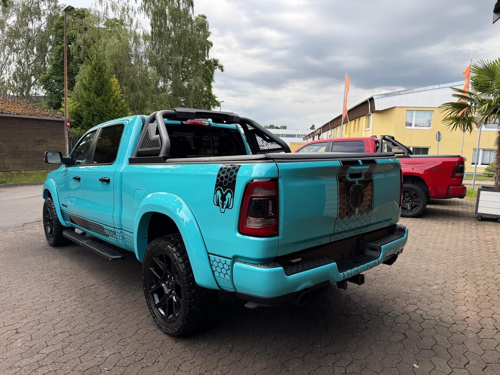 Dodge LARAMIE*OFFROAD*LONGBED*LIFT*AHK*NAVI*GARANTIE