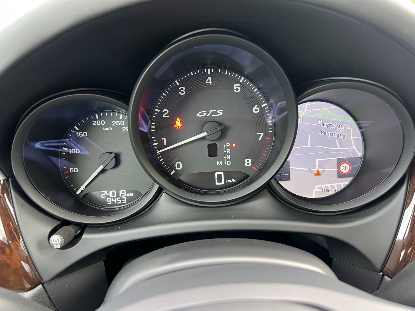 Porsche Macan GTS - Samsaru's Car Outlet