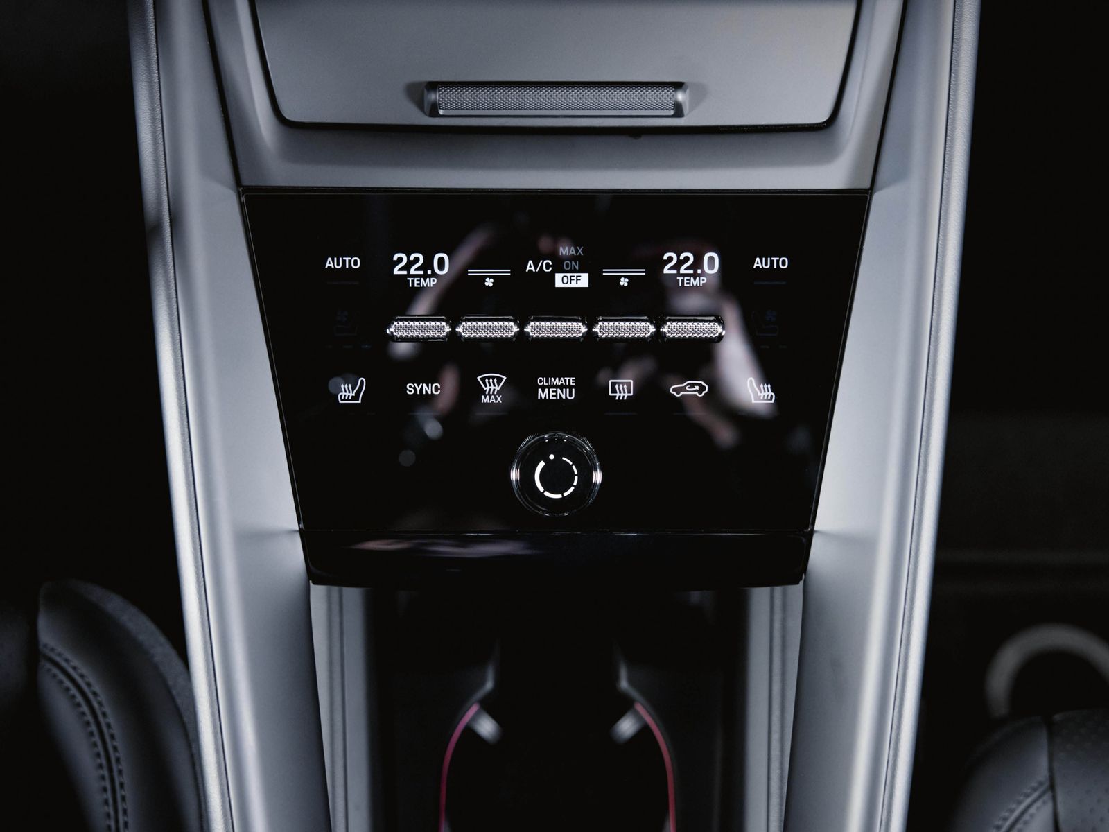 Porsche Macan 4 Electric - Samsaru's Car Outlet